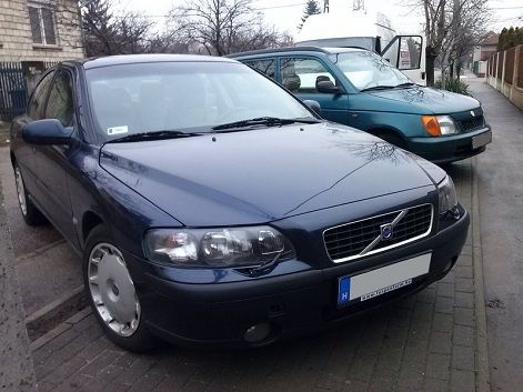 Volvo S60 aut&oacute;b&eacute;rl&eacute;s Budapest